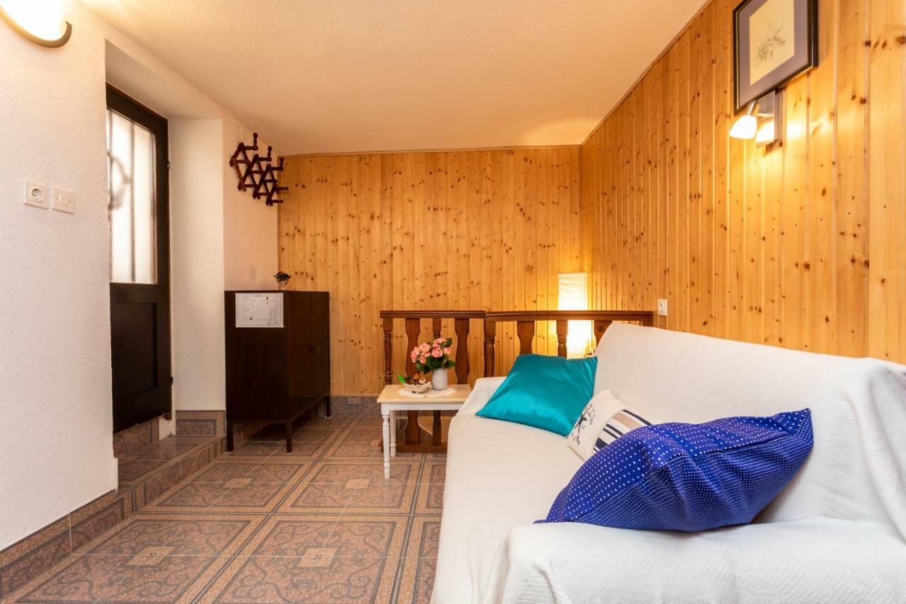 Apartman Verbenia Vrbnik Dış mekan fotoğraf