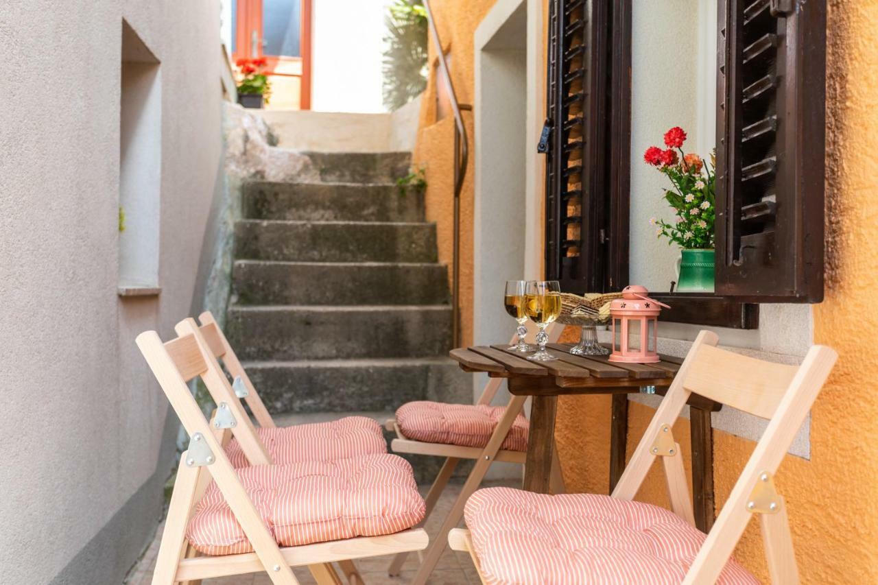 Apartman Verbenia Vrbnik Dış mekan fotoğraf